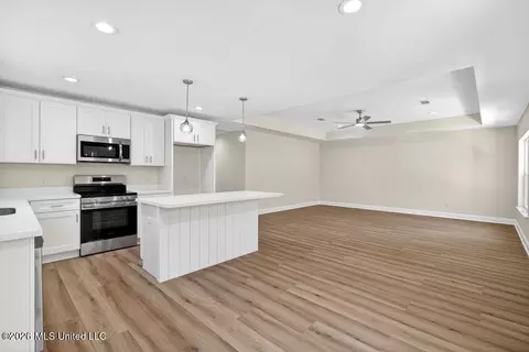 Living - 7183 Sunfish Cv, Perkinston, MS 39573 photo 3 of 5