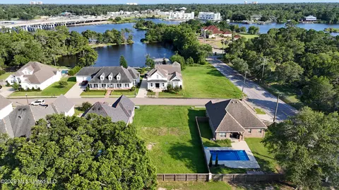 Sundown Lane, Gulfport, MS 39503