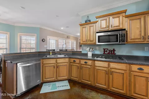Kitchen - 7247 Eastern Dr, Olive Branch, MS 38654 photo 2 of 4