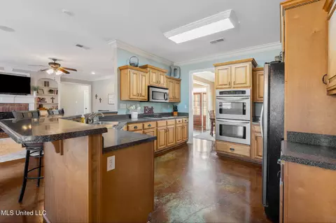 Kitchen - 7247 Eastern Dr, Olive Branch, MS 38654 photo 1 of 4