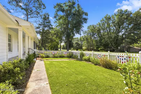 208 Saint Augustine Dr, Madison, MS 39110 photo 6