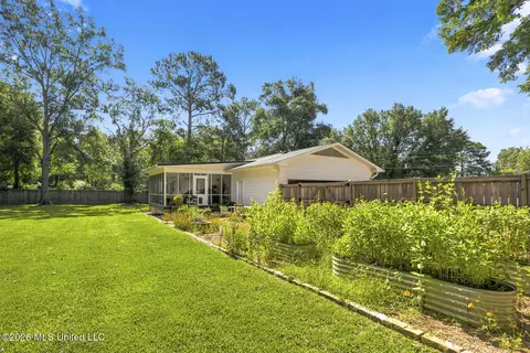 208 Saint Augustine Dr, Madison, MS 39110 photo 9