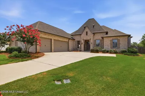 217 Harris Cir, Madison, MS 39110 photo 2