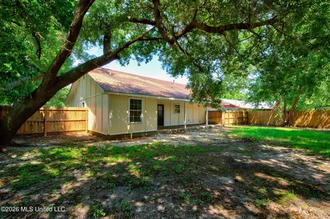 Exterior - 199 Mccaughan Ave, Long Beach, MS 39560 photo 4 of 6