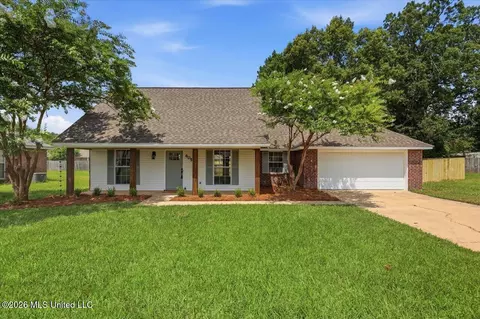 605 Suncrest Cv, Richland, MS 39218