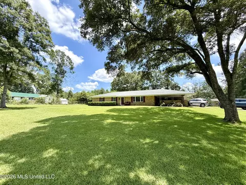 Exterior - 1096 Ms-570, Summit, MS 39666 photo 3 of 12