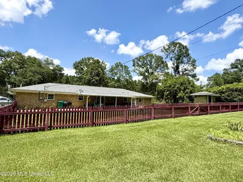 Exterior - 1096 Ms-570, Summit, MS 39666 photo 10 of 12