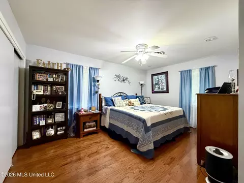 Bedroom - 1096 Ms-570, Summit, MS 39666 photo 1 of 3