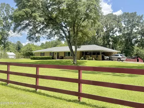 Exterior - 1096 Ms-570, Summit, MS 39666 photo 11 of 12