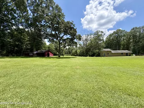 Exterior - 1096 Ms-570, Summit, MS 39666 photo 7 of 12