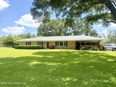 Exterior - 1096 Ms-570, Summit, MS 39666 photo 2 of 12