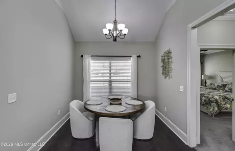 Dining - 801 Bryce St, Brandon, MS 39047 photo 1 of 1