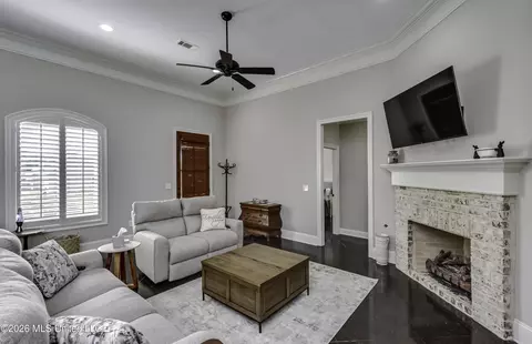 Living - 801 Bryce St, Brandon, MS 39047 photo 1 of 1