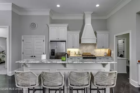 Kitchen - 801 Bryce St, Brandon, MS 39047 photo 1 of 7