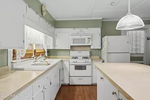 202 Saint John Rd, Brooklyn, MS 39425 photo 17