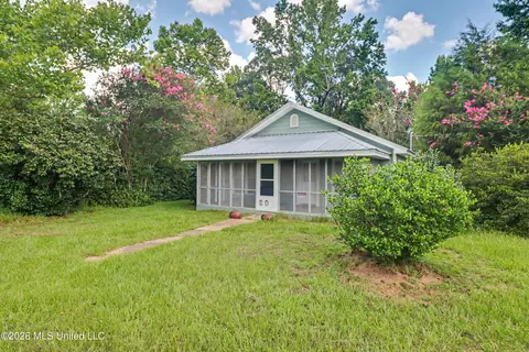 202 Saint John Rd, Brooklyn, MS 39425 photo 2