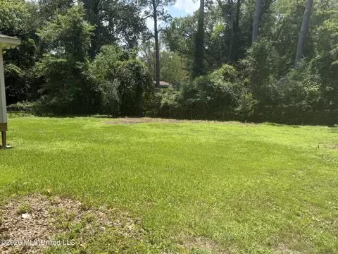 Exterior - 1431 Sheffield Dr, Jackson, MS 39211 photo 3 of 4