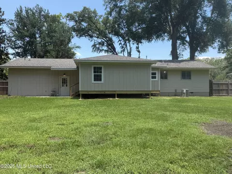 Exterior - 1431 Sheffield Dr, Jackson, MS 39211 photo 4 of 4