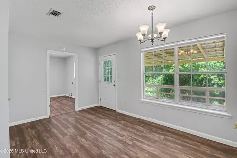 407 S Dorothy St, Wiggins, MS 39577 photo 7