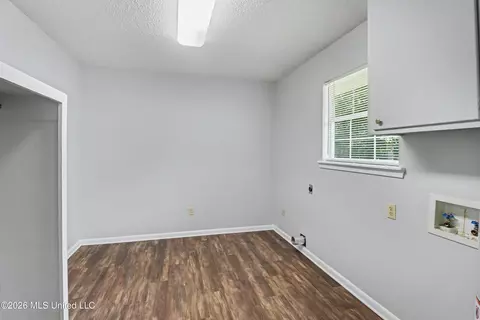 407 S Dorothy St, Wiggins, MS 39577 photo 8