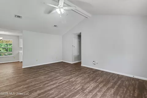 407 S Dorothy St, Wiggins, MS 39577 photo 4