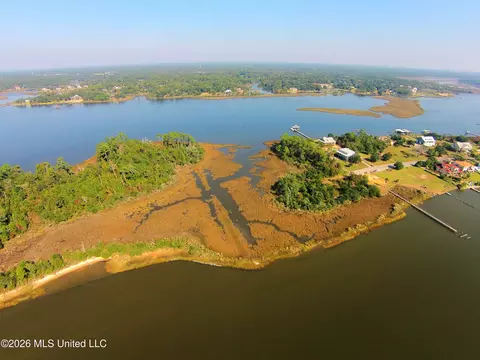 Lovers Lane, Ocean Springs, MS 39564