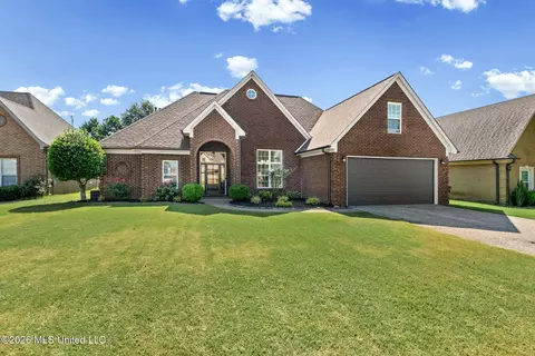 2360 Della St, Hernando, MS 38632 photo 2