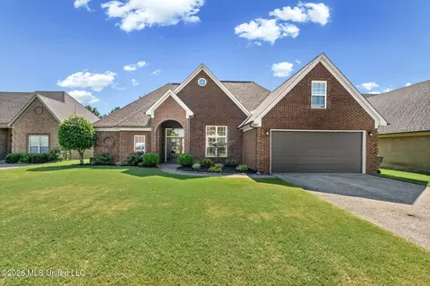 2360 Della St, Hernando, MS 38632 photo 1