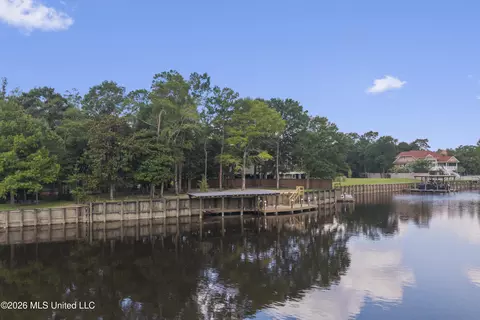Fox Run Cove, Biloxi, MS 39532 photo 3