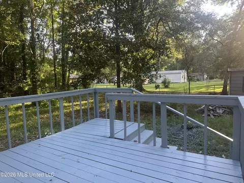 Exterior - 1249 Saint Augustine Dr, Pearl, MS 39208 photo 4 of 15