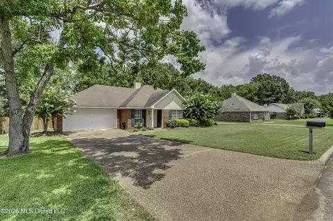 Exterior - 526 Pecan Blvd, Brandon, MS 39042 photo 3 of 14