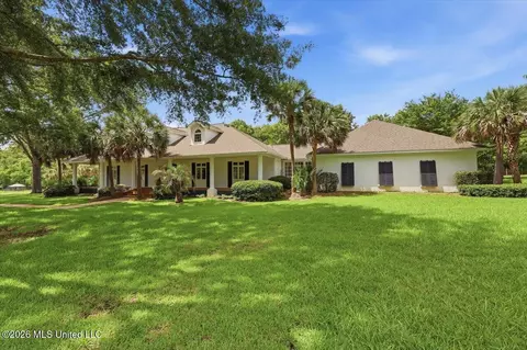 374 Saint Augustine Dr, Madison, MS 39110 photo 5
