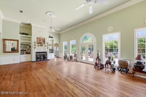 374 Saint Augustine Dr, Madison, MS 39110 photo 10