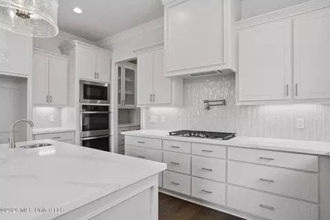 Kitchen - 254 Caroline Blvd, Madison, MS 39110 photo 2 of 6