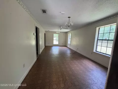 Living - 508 Wire Rd, Perkinston, MS 39573 photo 1 of 4