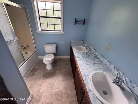 Bath - 508 Wire Rd, Perkinston, MS 39573 photo 2 of 2