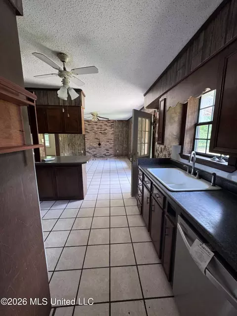 Kitchen - 508 Wire Rd, Perkinston, MS 39573 photo 2 of 2