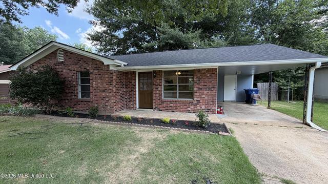 6670 Embassy Cir, Horn Lake, MS 38637