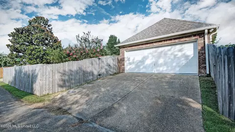 Exterior - 137 Vineyard Blvd, Brandon, MS 39047 photo 10 of 11