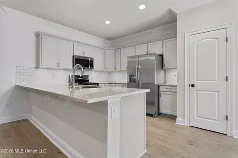 Kitchen - 13 Alexandria Grace Dr, Long Beach, MS 39560 photo 2 of 4