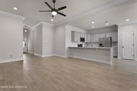 Entry Way - 13 Alexandria Grace Dr, Long Beach, MS 39560 photo 3 of 6
