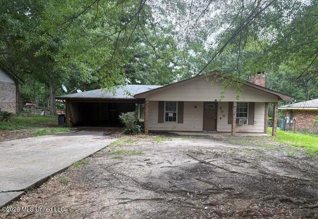 606 Hacienda Ave, Hattiesburg, MS 39402