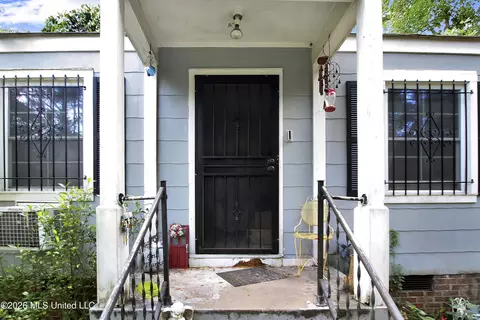 Exterior - 5155 Barrier Pl, Jackson, MS 39204 photo 2 of 7