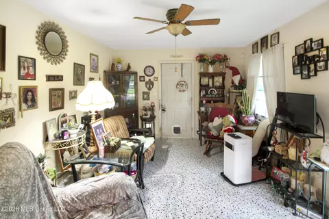 Living - 5155 Barrier Pl, Jackson, MS 39204 photo 1 of 1