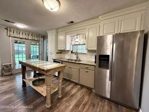 2598 Us 80, Brandon, MS 39042 photo 9