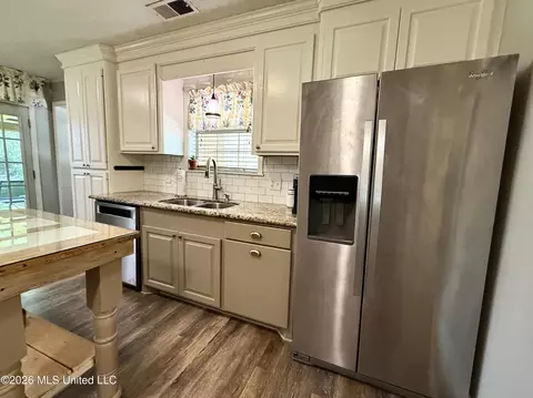 2598 Us 80, Brandon, MS 39042 photo 10