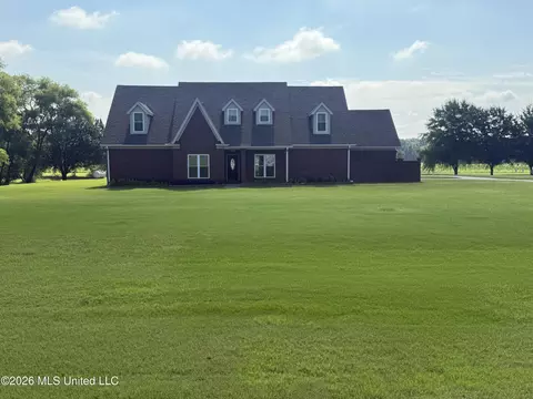 Exterior - 2578 Oak Crossing Dr, Hernando, MS 38632 photo 2 of 12