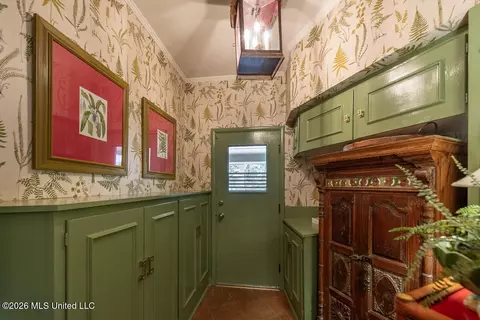 Entry Way - 3 Bingaman Ln, Natchez, MS 39120 photo 3 of 3