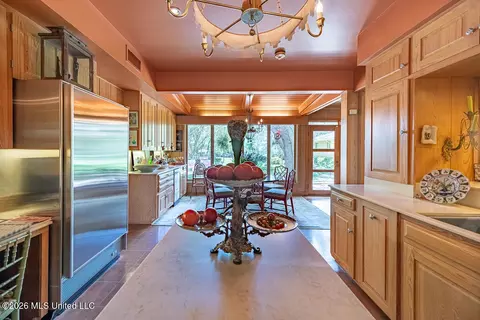 Kitchen - 3 Bingaman Ln, Natchez, MS 39120 photo 2 of 2