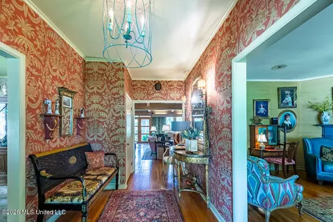Entry Way - 3 Bingaman Ln, Natchez, MS 39120 photo 1 of 3